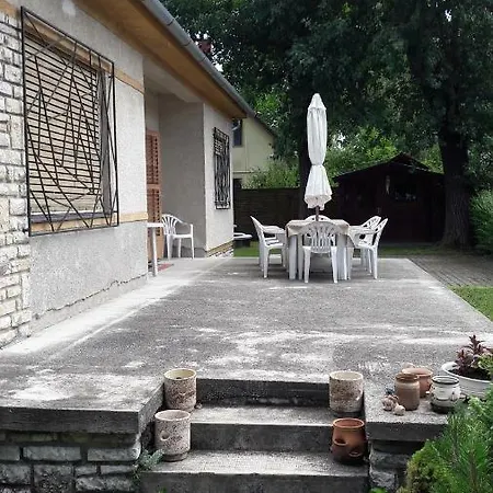 Retro Huszar Guest house Siofok